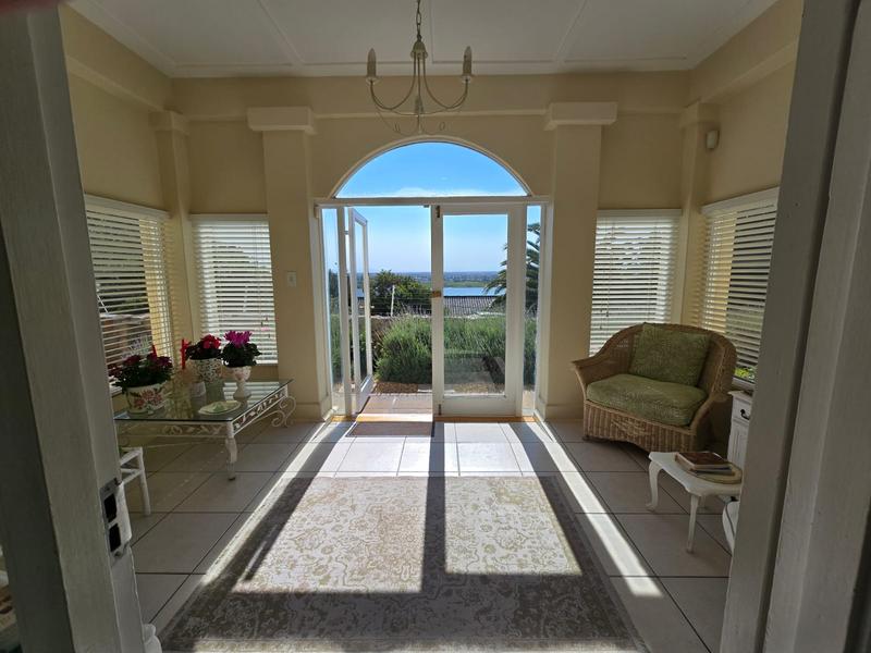 3 Bedroom Property for Sale in Lakeside Western Cape